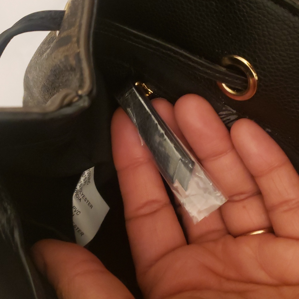 Anne Klein Elegant Black and Brown Mini Backpack Gold Drawstring Snap Closure - Picture 10 of 17